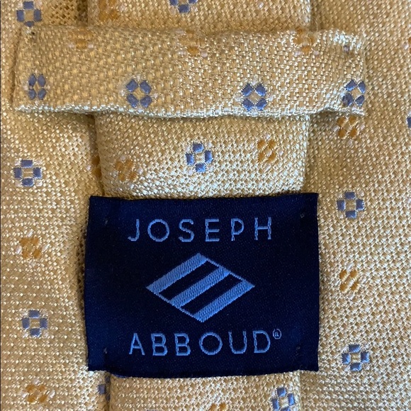 Joseph Abboud Silk Tie - Picture 3 of 4